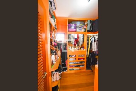 Casa à venda com 400m², 3 quartos e 3 vagasCloset da suíte