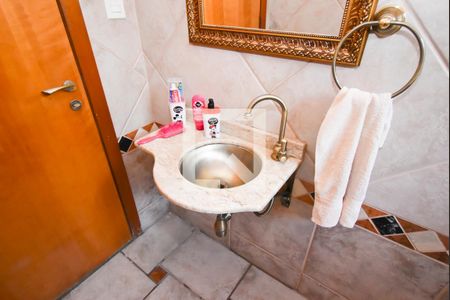 Casa à venda com 400m², 3 quartos e 3 vagasBanheiro 2