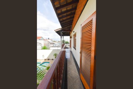 Casa à venda com 400m², 3 quartos e 3 vagasVaranda do Quarto 2