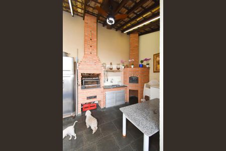 Casa à venda com 400m², 3 quartos e 3 vagasChurrasqueira