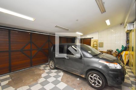 Casa à venda com 400m², 3 quartos e 3 vagasGaragem