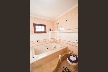 Casa à venda com 400m², 3 quartos e 3 vagasBanheiro da Suíte