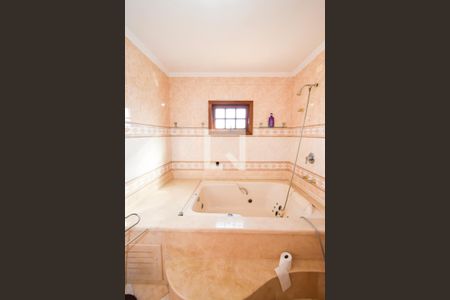 Casa à venda com 400m², 3 quartos e 3 vagasBanheiro da Suíte