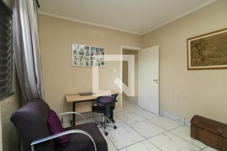 Quarto 2 de casa à venda com 4 quartos, 131m² em Conjunto Promorar Sapopemba, São Paulo