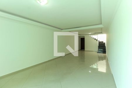 Sala de casa para alugar com 3 quartos, 125m² em Vila Invernada, São Paulo