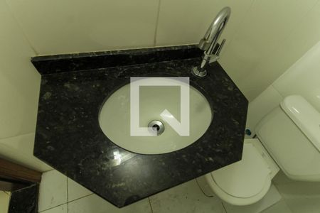 Lavabo de casa para alugar com 3 quartos, 125m² em Vila Invernada, São Paulo