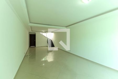 Sala de casa para alugar com 3 quartos, 125m² em Vila Invernada, São Paulo