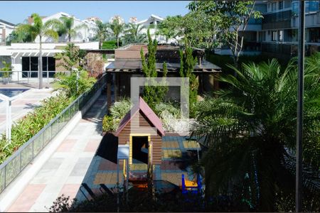 Apartamento à venda com 90m², 3 quartos e 2 vagas Apartamento à venda com 90m², 3 quartos e 2 vagasÁrea comum - Playground