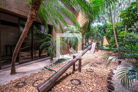 Apartamento à venda com 335m², 3 quartos e 4 vagas Apartamento à venda com 335m², 3 quartos e 4 vagasPlayground