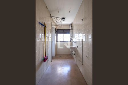 Apartamento à venda com 335m², 3 quartos e 4 vagas Apartamento à venda com 335m², 3 quartos e 4 vagasÁrea de Serviço