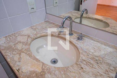 Apartamento à venda com 335m², 3 quartos e 4 vagas Apartamento à venda com 335m², 3 quartos e 4 vagasSuíte 3 - Banheiro