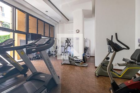 Apartamento à venda com 335m², 3 quartos e 4 vagas Apartamento à venda com 335m², 3 quartos e 4 vagasAcademia