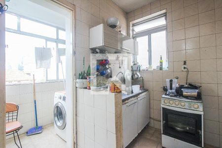 Apartamento à venda com 101m², 3 quartos e sem vagaCozinha