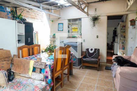 Casa à venda com 260m², 2 quartos e 1 vagaÁrea de Serviço