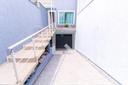 Casa à venda com 250m², 3 quartos e 5 vagas Casa à venda com 250m², 3 quartos e 5 vagasEntrada