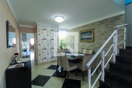 Sala de casa à venda com 3 quartos, 250m² em Vila Libanesa, São Paulo