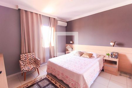 Casa à venda com 250m², 3 quartos e 5 vagas Casa à venda com 250m², 3 quartos e 5 vagasQuarto 3