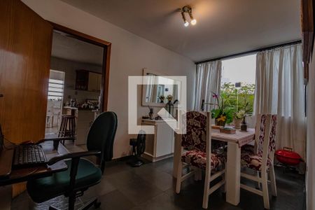 Sala de casa para alugar com 3 quartos, 400m² em Vila Alexandria, São Paulo