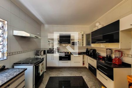 Casa à venda com 200m², 3 quartos e 3 vagasCozinha