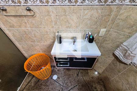 Casa à venda com 200m², 3 quartos e 3 vagasBanheiro Quarto 3 - Suíte