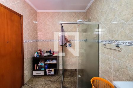 Casa à venda com 200m², 3 quartos e 3 vagasBanheiro Quarto 3 - Suíte