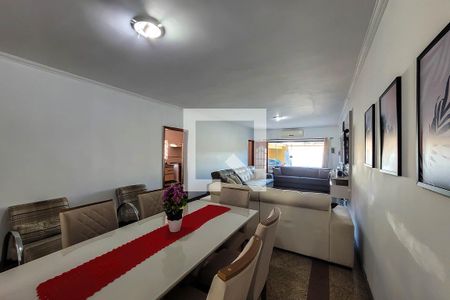 detalhe sala de jantar de casa à venda com 3 quartos, 200m² em Vila Moraes, São Paulo