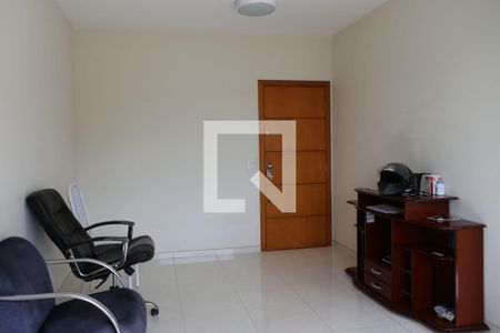 Sala de apartamento à venda com 3 quartos, 90m² em Planalto, Belo Horizonte