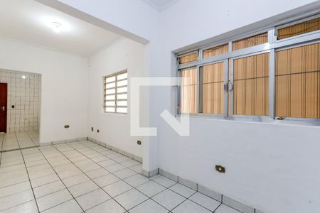 Sala de casa para alugar com 2 quartos, 123m² em Vila Nova Carolina, São Paulo