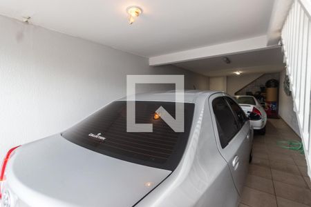 Casa à venda com 167m², 3 quartos e 3 vagas Casa à venda com 167m², 3 quartos e 3 vagasGaragem