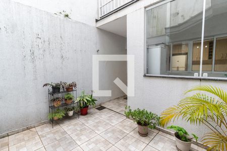 Casa à venda com 167m², 3 quartos e 3 vagas Casa à venda com 167m², 3 quartos e 3 vagasChurrasqueira