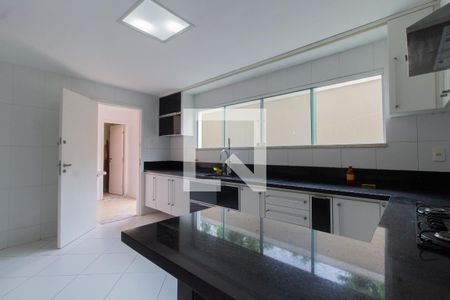Casa à venda com 220m², 3 quartos e 2 vagasCozinha