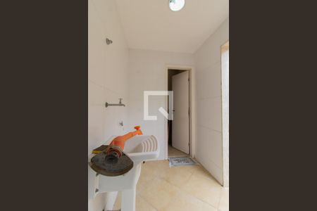 Casa à venda com 220m², 3 quartos e 2 vagasÁrea de Serviço