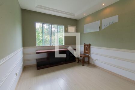 Casa à venda com 220m², 3 quartos e 2 vagasQuarto 2 - Suíte