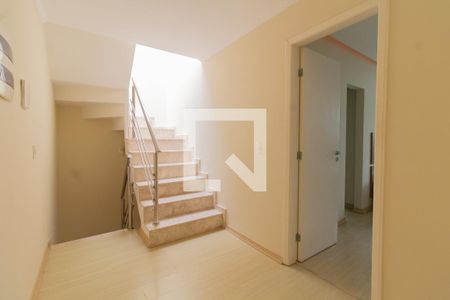 Casa à venda com 220m², 3 quartos e 2 vagasCorredor