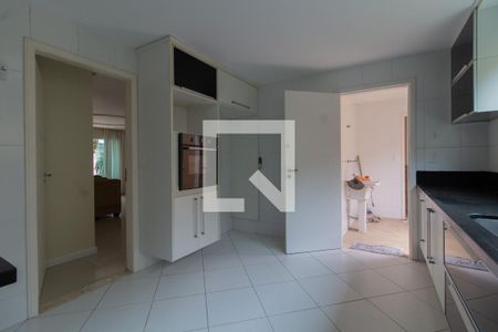 Casa à venda com 220m², 3 quartos e 2 vagasCozinha
