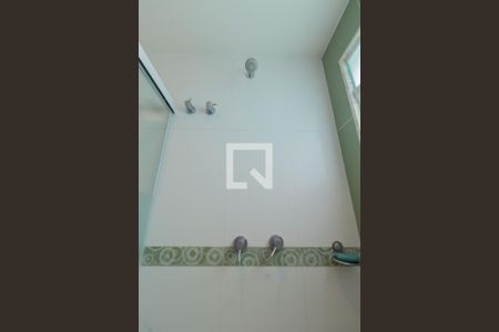 Casa à venda com 220m², 3 quartos e 2 vagasBanheiro da Suíte 2