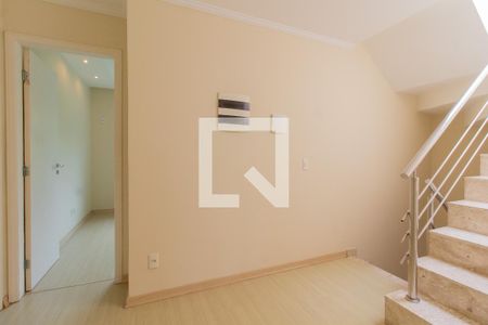 Casa à venda com 220m², 3 quartos e 2 vagasCorredor