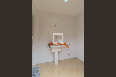 Casa à venda com 220m², 3 quartos e 2 vagasÁrea de Serviço