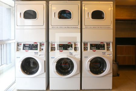 Studio à venda com 33m², 1 quarto e sem vaga Studio à venda com 33m², 1 quarto e sem vagaÁrea comum - Lavanderia