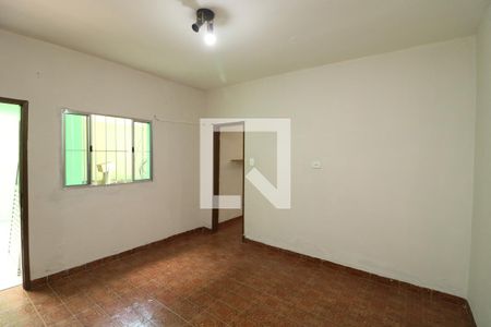 Sala de casa para alugar com 2 quartos, 55m² em Parque Sao Rafael, São Paulo