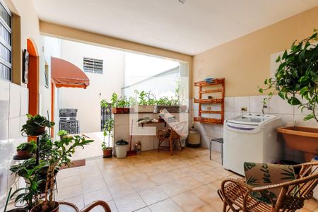 Casa à venda com 300m², 4 quartos e sem vagaÁrea de Serviço