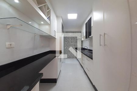 Apartamento à venda com 77m², 3 quartos e 2 vagasCozinha