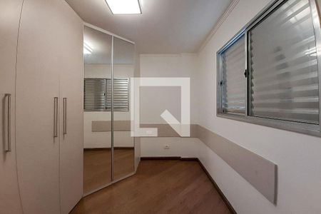 Apartamento à venda com 77m², 3 quartos e 2 vagasQuarto 2