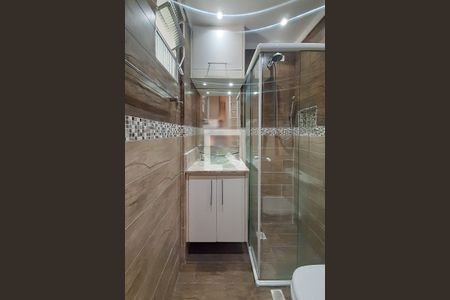 Apartamento à venda com 77m², 3 quartos e 2 vagasBanheiro 1