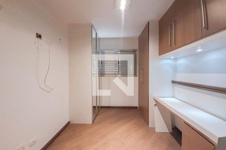 Apartamento à venda com 77m², 3 quartos e 2 vagasQuarto 3