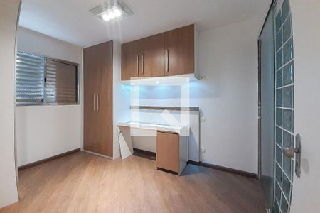 Apartamento à venda com 77m², 3 quartos e 2 vagasQuarto 3