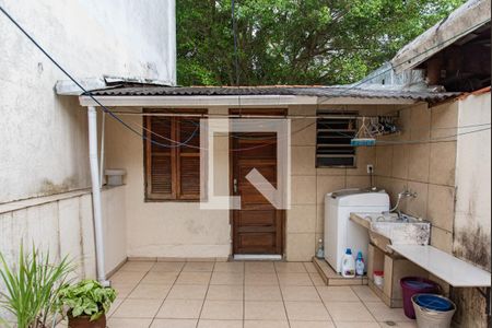 Casa à venda com 180m², 3 quartos e 3 vagasQuintal/área de serviço