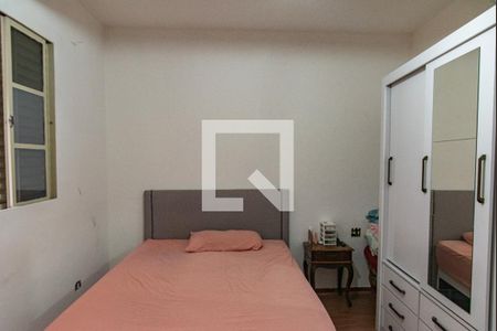 Casa à venda com 180m², 3 quartos e 3 vagasQuarto de serviço