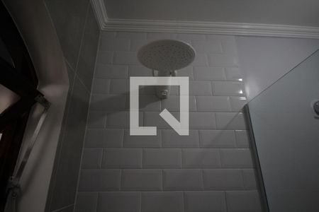 Banheiro de casa para alugar com 1 quarto, 56m² em Jardim Sao Roberto, São Paulo