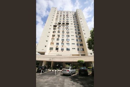 Apartamento à venda com 50m², 2 quartos e 1 vaga Apartamento à venda com 50m², 2 quartos e 1 vagaFachada do bloco